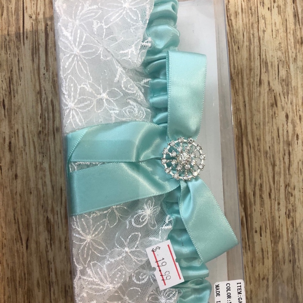 Garters - Picture 6 of 13